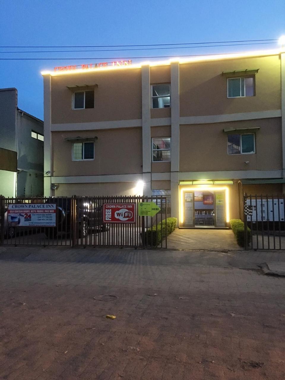 Crown Palace Inn Lusaka Kültér fotó
