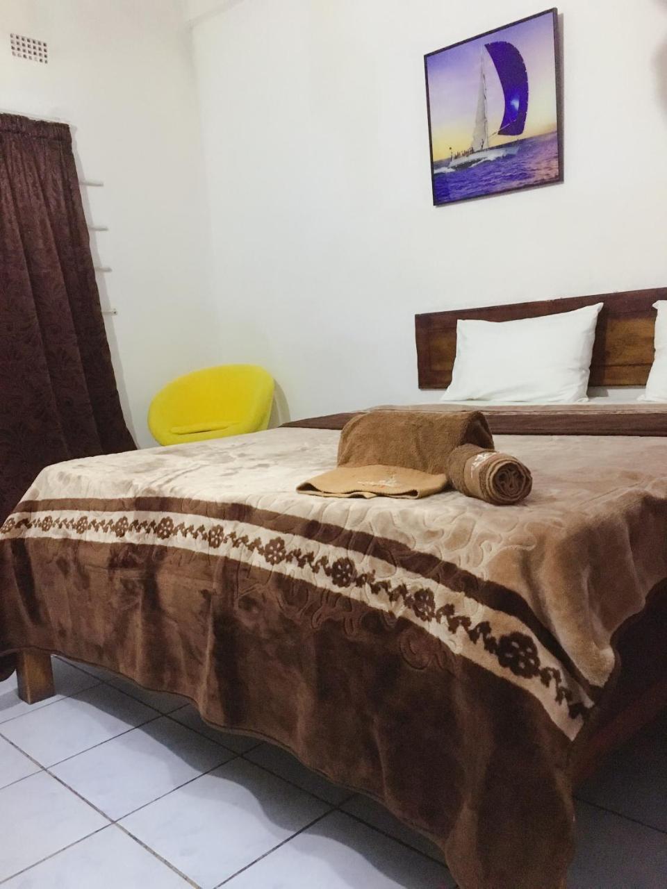 Crown Palace Inn Lusaka Kültér fotó